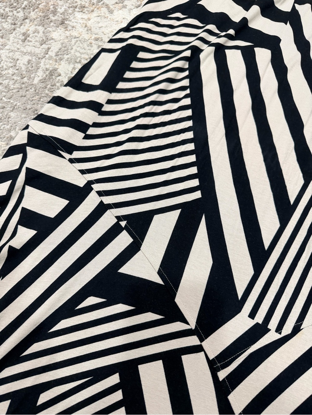 Chico's Black and White Geometric Circle Skirt - Picture 7 of 8
